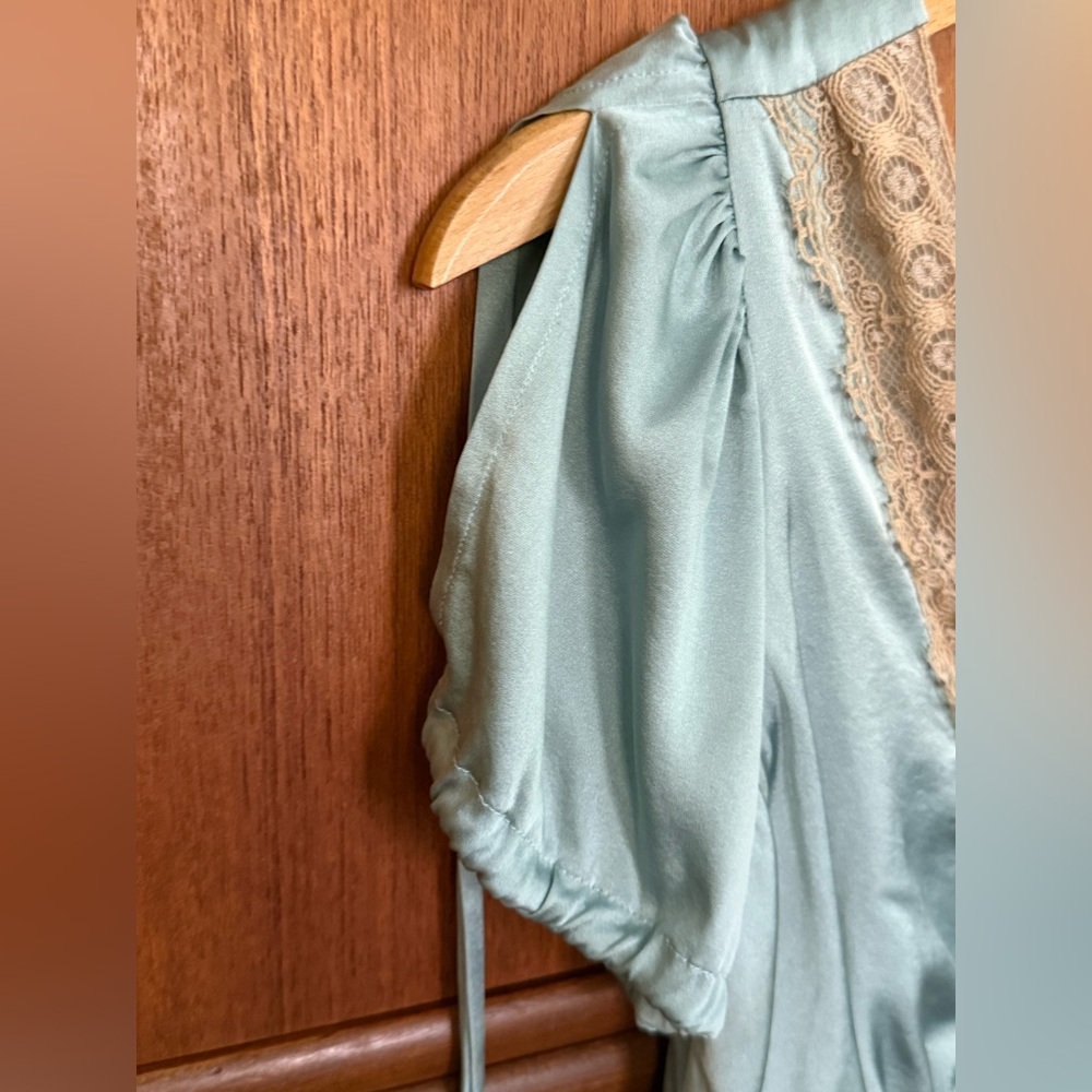 Miguelina “Stephanie” style silk and lace cap sleeve top - Picture 8 of 13